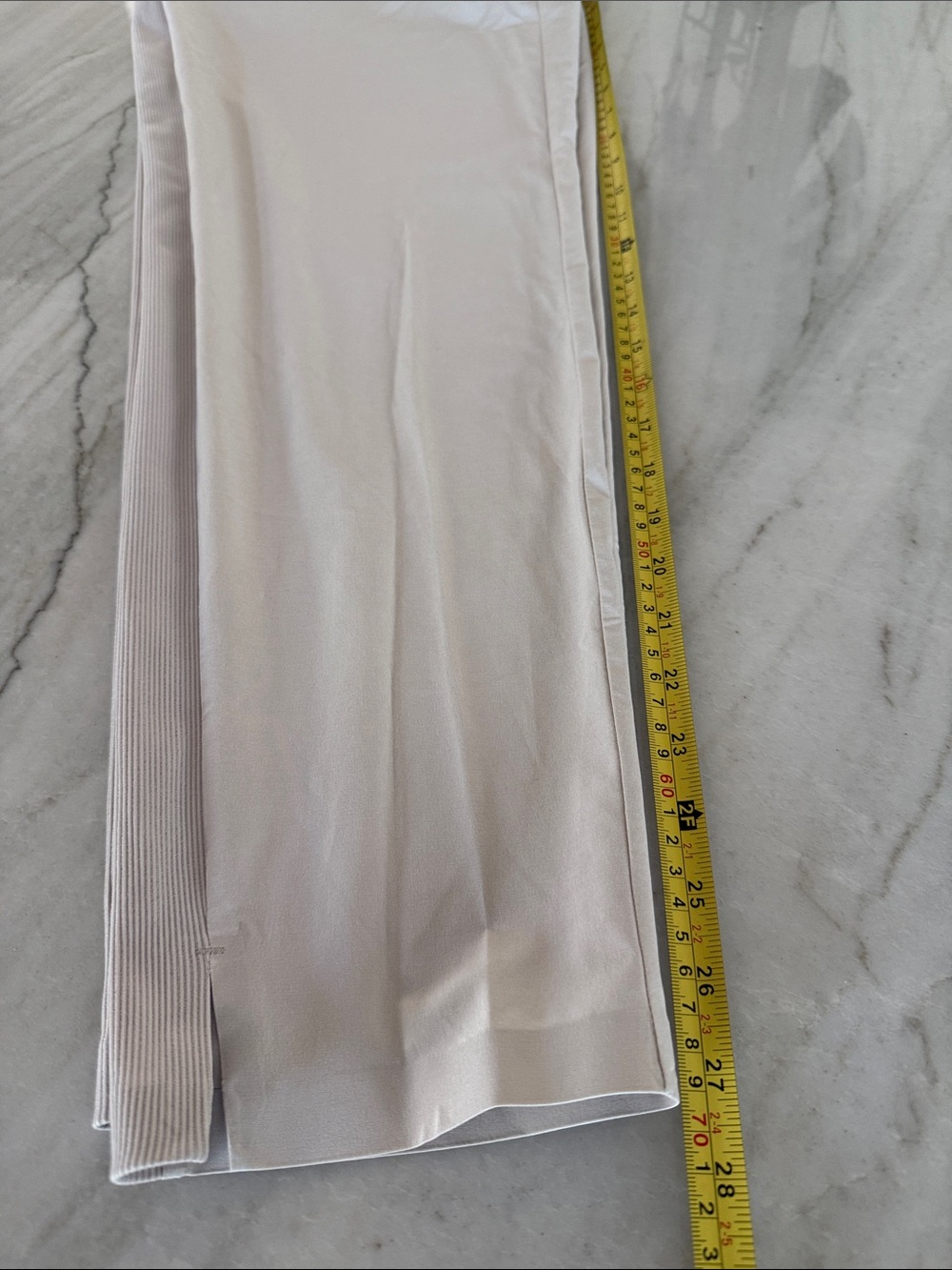 Athleta Women’s Joggers in Light Beige size 6 - Picture 5 of 5